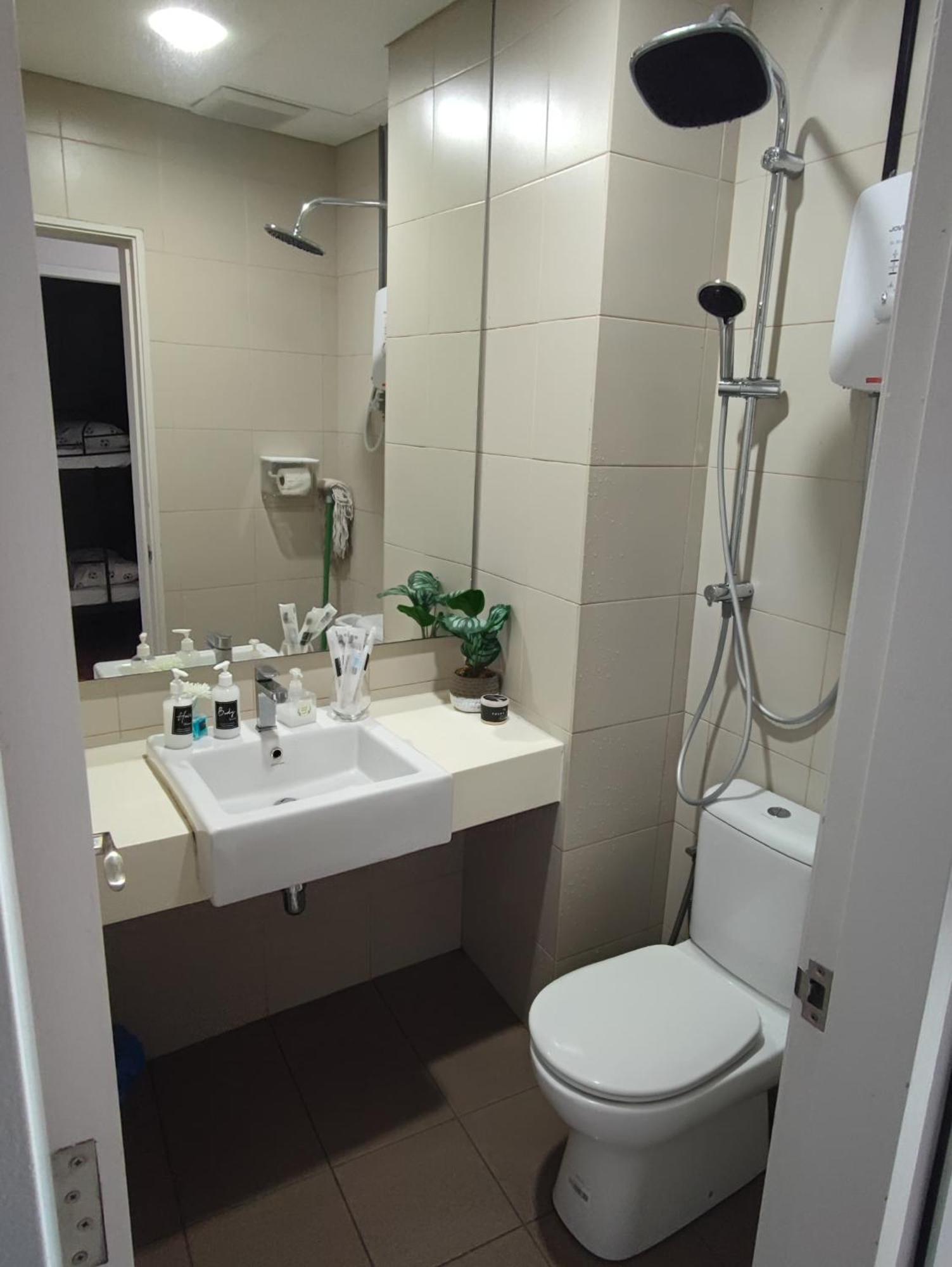 Icity Duplex 8pax 2r2b W Shah Alam